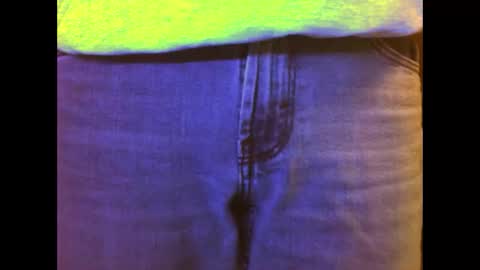 Snapshot of luv2bnakednow chatting on 17, 12, 2024 luv2bnakednow online show from 17, 12, 2024