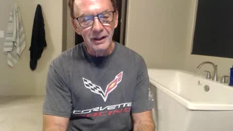 luv_missle online show from 18, 4, 2026