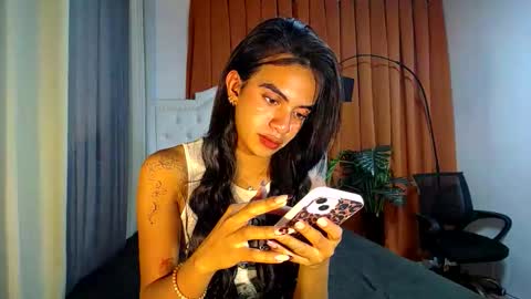 luvrr_trixie online show from 9, 2, 2026