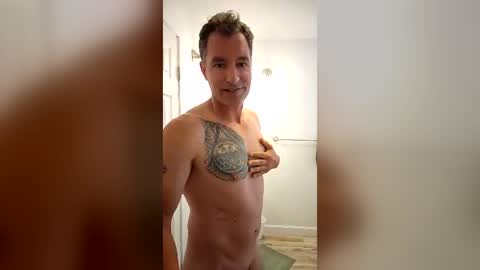 Snapshot of luvsmokeproductions chatting on 18, 7, 2026 SmokeLuv online show from 18, 7, 2026
