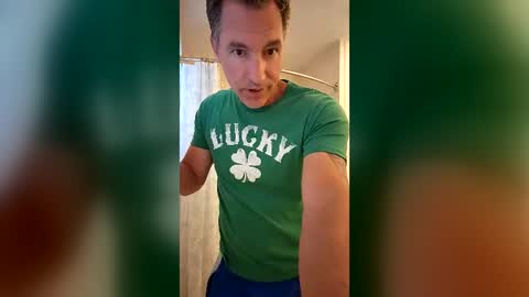 Snapshot of luvsmokeproductions chatting on 19, 7, 2026 SmokeLuv online show from 19, 7, 2026