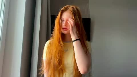 Snapshot of lux_angel chatting on 23, 5, 2026 lux_angel online show from 23, 5, 2026