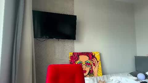 lux_angel online show from 25, 6, 2026