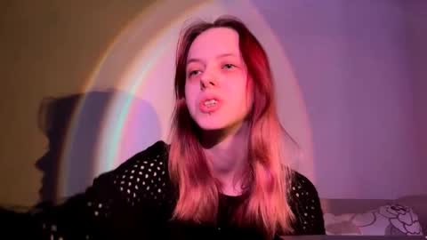 Snapshot of luxemist chatting on 13, 11, 2025 Luna online show from 13, 11, 2025