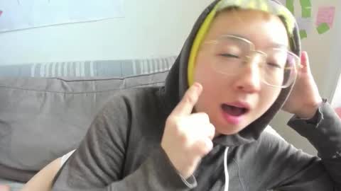 LuxGray online show from 8, 3, 2026