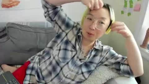 LuxGray online show from 8, 6, 2026