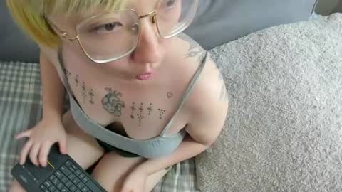 LuxGray online show from 5, 7, 2026