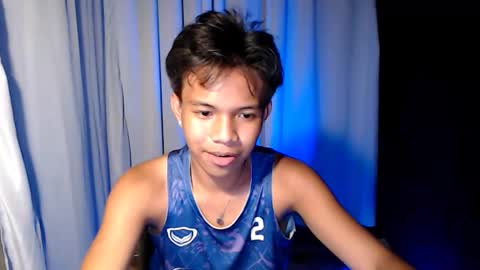 Snapshot of luxirfy_xx chatting on 29, 4, 2026 luxirfy online show from 29, 4, 2026