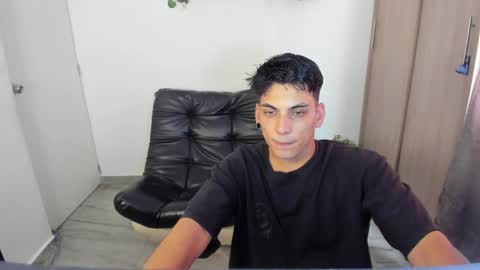 Snapshot of luxrx chatting on 9, 5, 2026 luxrx online show from 9, 5, 2026
