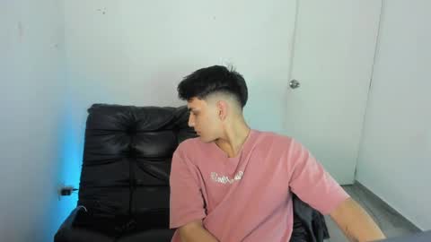 Snapshot of luxrx chatting on 20, 5, 2026 luxrx online show from 20, 5, 2026