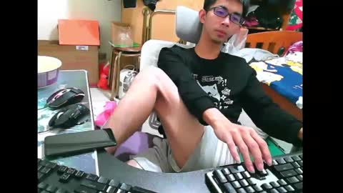 Snapshot of lvoe810930 chatting on 21, 12, 2024 lvoe810930 online show from 21, 12, 2024