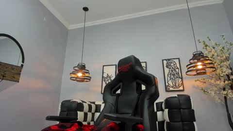 Lya Robbie online show from 18, 9, 2025