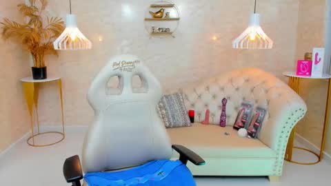 Lya Sweetxx  online show from 11, 11, 2025