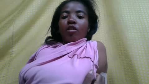 Snapshot of lydie856696 chatting on 29, 6, 2026 lydie856696 online show from 29, 6, 2026