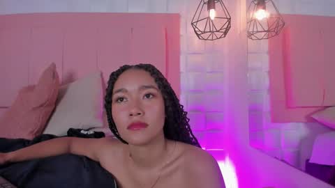 Lyhana Lee online show from 28, 1, 2025