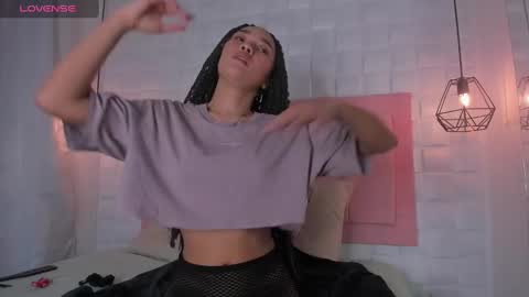 Lyhana Lee online show from 29, 1, 2025