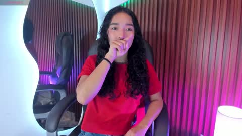 Lyhana Lee online show from 7, 10, 2025