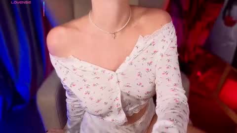 simply Eliza  online show from 22, 9, 2025