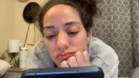 Snapshot of lylajades chatting on 2, 3, 2025 Olivia online show from 2, 3, 2025