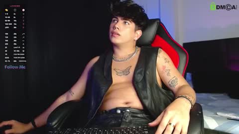 Lyle Bennett Freelance Model online show from 8, 10, 2025