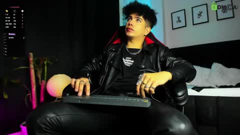 Snapshot of lylebennett_ chatting on 30, 6, 2026 Lyle Bennett Freelance Model online show from 30, 6, 2026