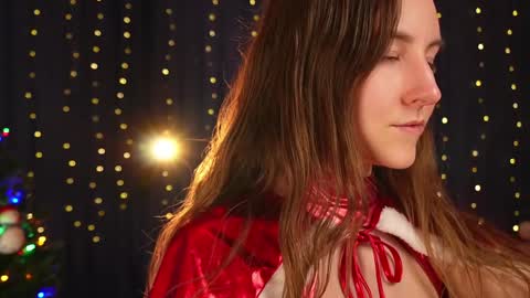 Snapshot of lynn_feline chatting on 25, 12, 2024 Lynn online show from 25, 12, 2024