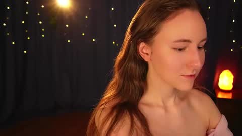 Snapshot of lynn_feline chatting on 14, 2, 2025 Lynn online show from 14, 2, 2025