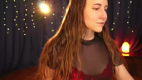 Snapshot of lynn_feline chatting on 11, 3, 2025 Lynn online show from 11, 3, 2025