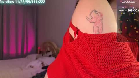 Snapshot of lynne_dawson chatting on 26, 9, 2025 lynne_dawson online show from 26, 9, 2025