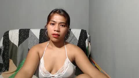 Snapshot of lynskaye2005 chatting on 22, 6, 2026 Lyn online show from 22, 6, 2026