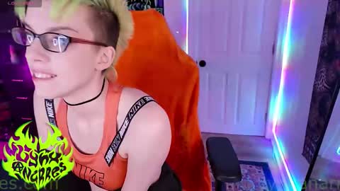 Snapshot of lynxanarres chatting on 15, 10, 2025 Lynx Anarres online show from 15, 10, 2025