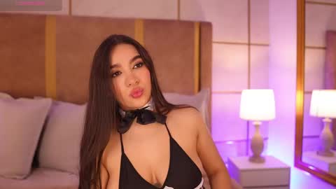    online show from 14, 4, 2026