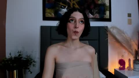 Snapshot of lyravendrell chatting on 18, 5, 2026 Lyravendrell online show from 18, 5, 2026