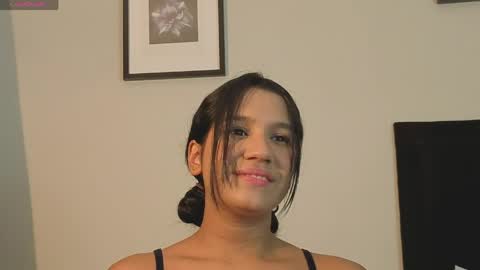 Snapshot of lyriadiamond_ chatting on 26, 5, 2026 Lyria Diamond online show from 26, 5, 2026