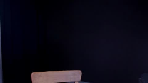 lyssan_xo online show from 5, 10, 2025