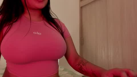 Snapshot of m1emilia chatting on 15, 7, 2026 Emilia online show from 15, 7, 2026