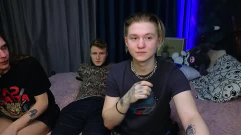 Snapshot of m1shq chatting on 1, 2, 2025 m1shq online show from 1, 2, 2025