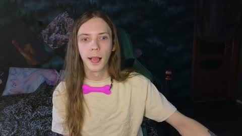 Snapshot of m1shq chatting on 12, 3, 2025 m1shq online show from 12, 3, 2025