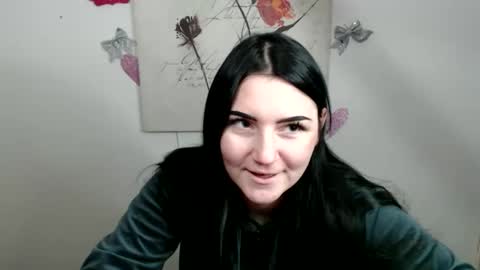 Snapshot of m_i_k_i_ chatting on 25, 2, 2026 m_i_k_i_ online show from 25, 2, 2026