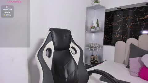 Mazikeen  online show from 5, 11, 2025