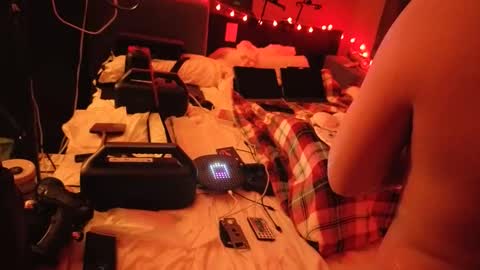 mac1119 online show from 12, 4, 2026