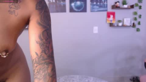 Macey Elliot Modelo Independiente online show from 16, 1, 2025