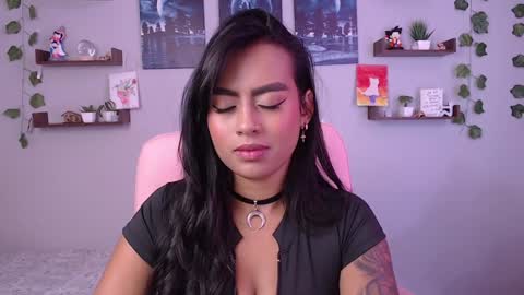 Macey Elliot Modelo Independiente online show from 22, 1, 2025