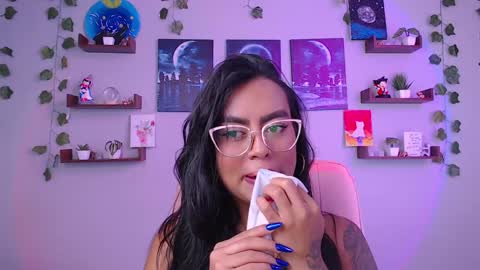 Macey Elliot Modelo Independiente online show from 7, 2, 2025