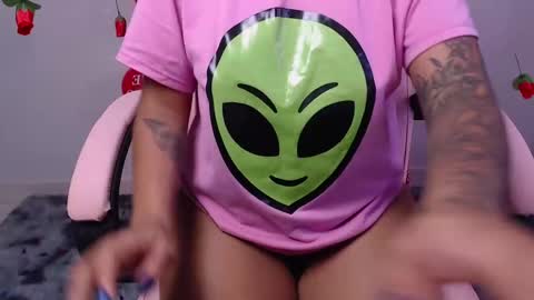 Macey Elliot Modelo Independiente online show from 16, 2, 2025