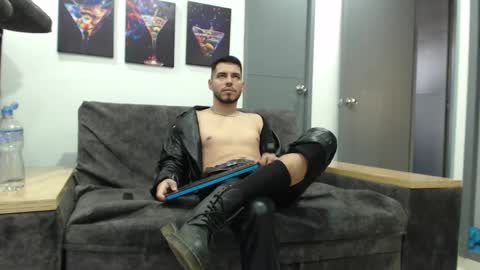 instagram mackdanielsx online show from 10, 9, 2025