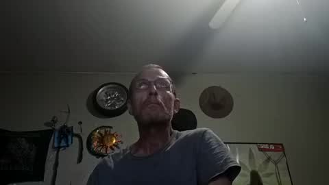Snapshot of mackdog1369 chatting on 24, 5, 2026 mackdog1369 online show from 24, 5, 2026