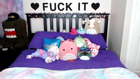 Mackenzie Wolfe online show from 13, 12, 2024