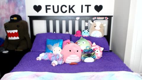 Mackenzie Wolfe online show from 13, 1, 2025