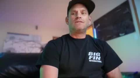 MackinCaliAllDay online show from 25, 10, 2025